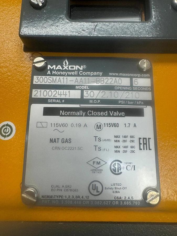 Used Maxon 300SMA11-AA11-BB22A0 Threaded Gas Safety Shutoff, 115 V, 1.7 A