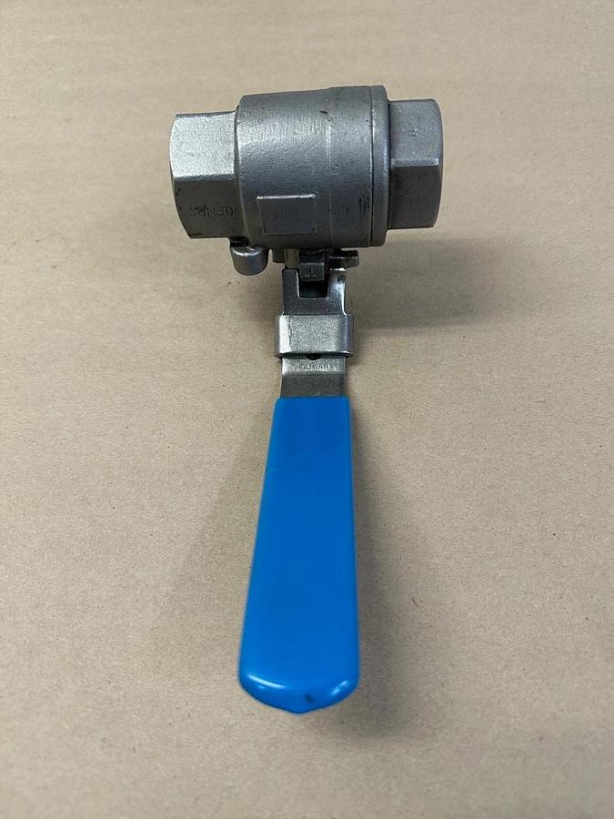 Used Duravalve CF8M 1000 WOG 2 Way 1-1/4” Ball Valve