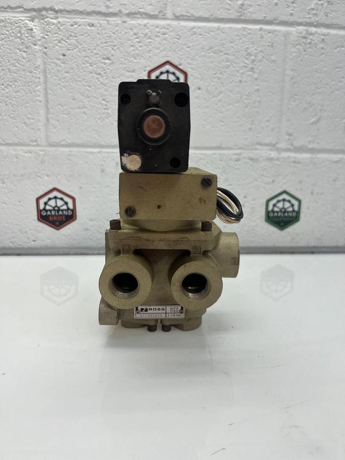 Used Ross 400C79 w/ 2776B5003 Control Valve Attached to Solenoid Valve