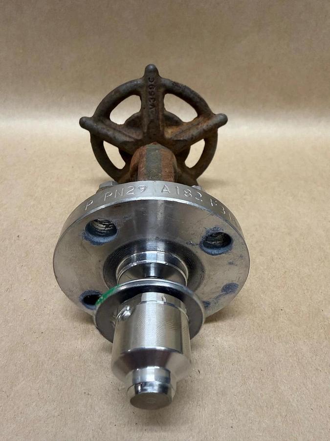 Used Flowserve SW12501 1/2” Globe Valve