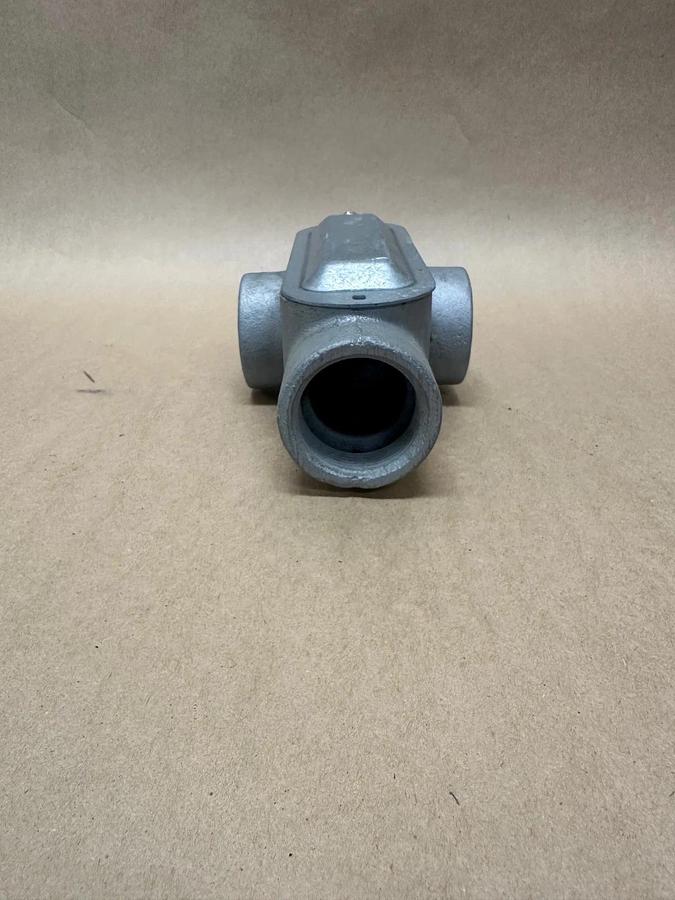 Used Appleton Unilet Form 35, 1-1/2” X Conduit *NEW*