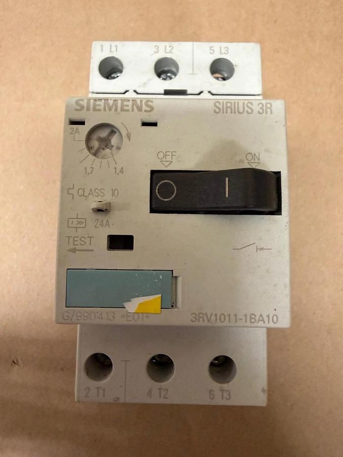 Used Siemens 3RV1011-1BA10 Motor Protection Circuit Breaker