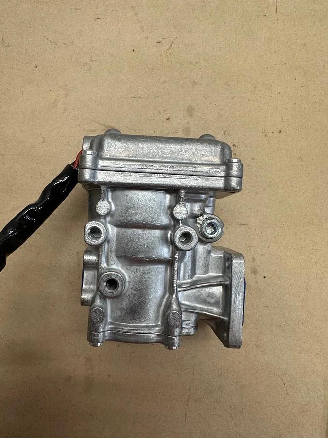 Used UNISOURCE 800142068 Regulator Electronic Pressure *NEW*