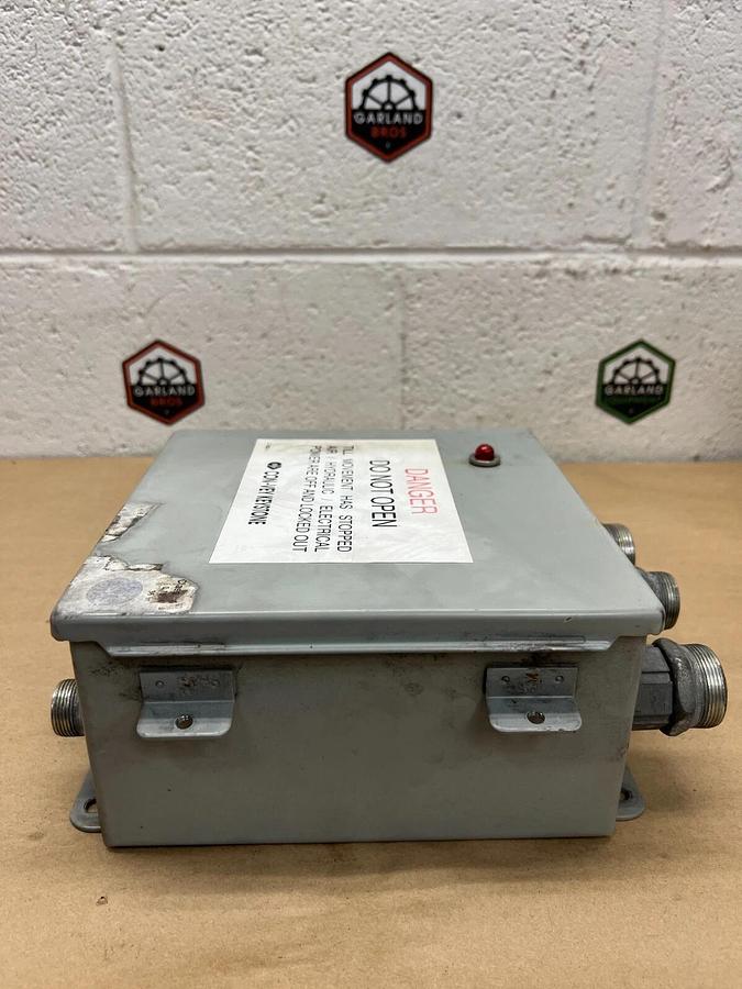 Used Hoffman A-808CH CSA Enclosure Type 12