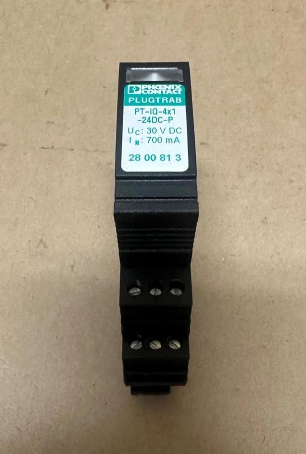 Used Phoenix Contact PT-IQ-4X1-24DC-UT Surge Protection Device