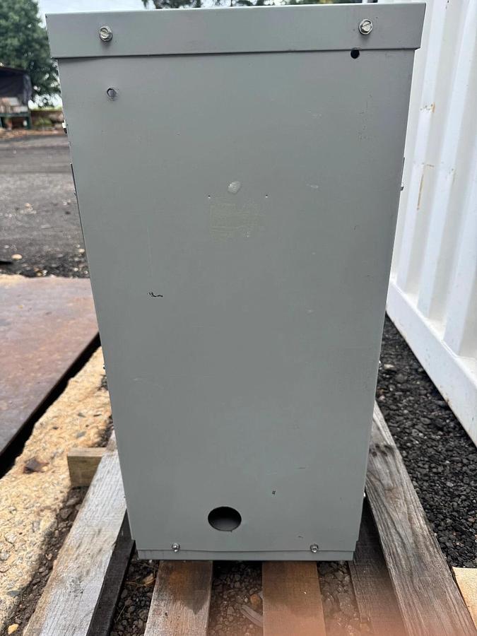 Used Eaton/ Cutler Hammer V48M22T45 Dry Type Distribution Transformer Ser B, 45kVA