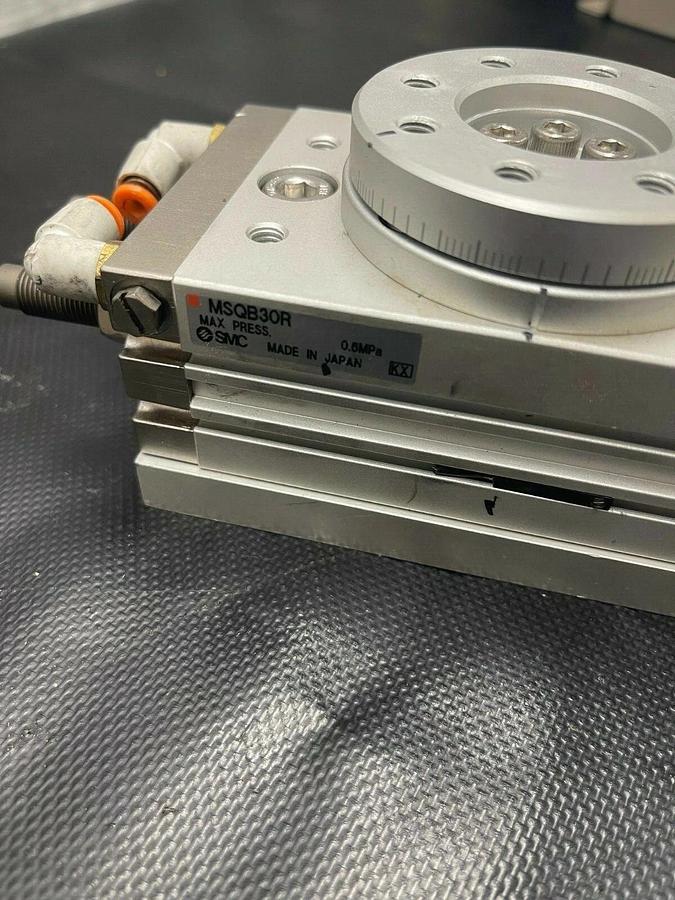 Used SMC MSQB30R Pneumatic Rotary Actuator, Basic Mount, 190 degrees of rotation