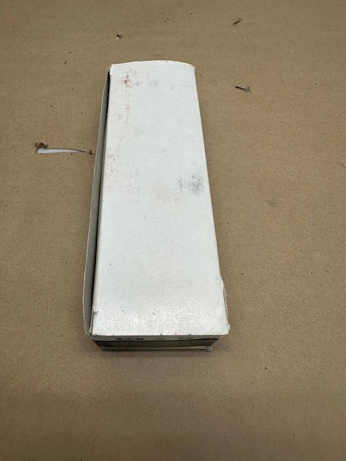 Used Eaton XTPAXCLKA4 Commoning Link B3.0/4-PKZ0 Lot of 9 *NEW*