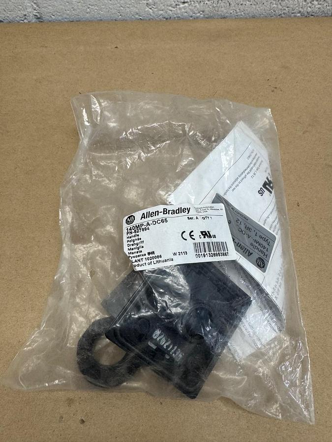 Used Allen Bradley 140MP-A-DC65 Ser A Black Door Coupling Handle *FACTORY SEALED*