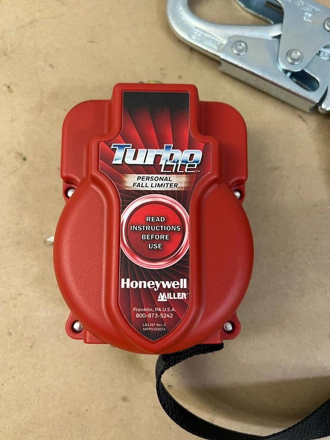 Honeywell MFLC-3-Z7/9FT Turbo Lite Personal Fall Limiter
