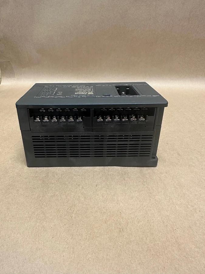 Used GE FANUC IC200UAL006-CC Versamax Micro Controller