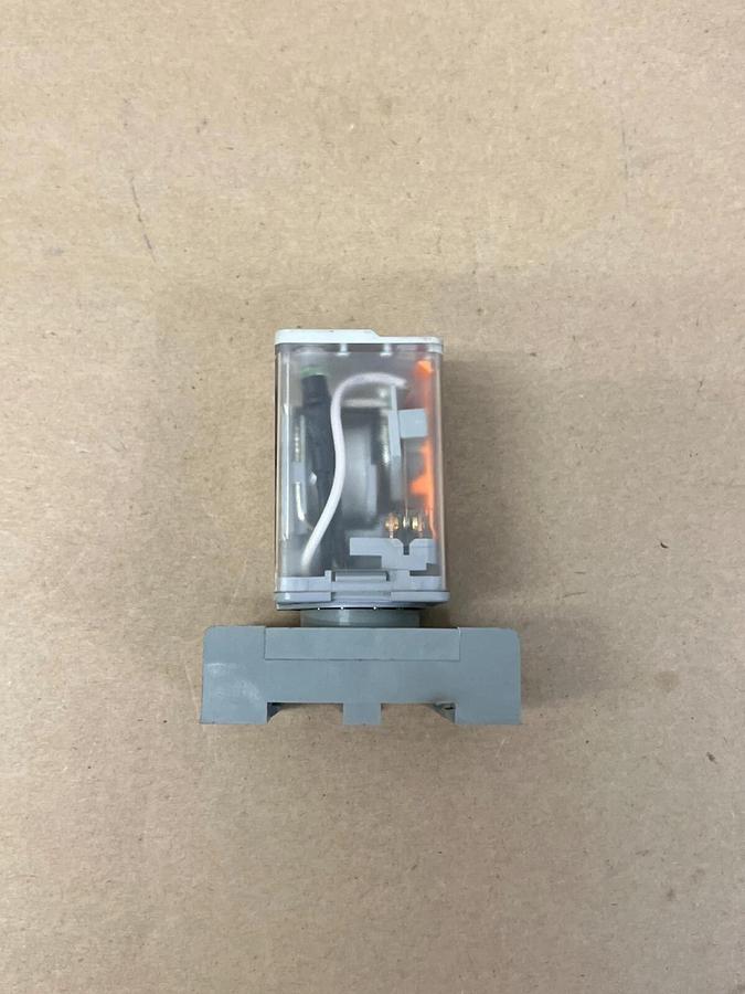 Used Siemens 3TX7112-1LF13 Coil w/ Base Unit