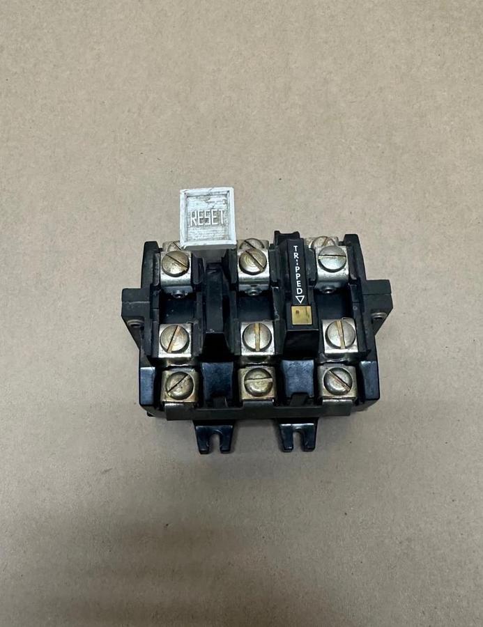 Used Allen Bradley 592-B0V16 Overload Relay