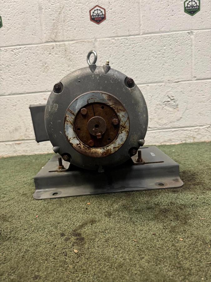 Used Baldor Reliance M3708 Industrial Motor, 5 Hp @ 1160 RPM, 37G813Y833H1