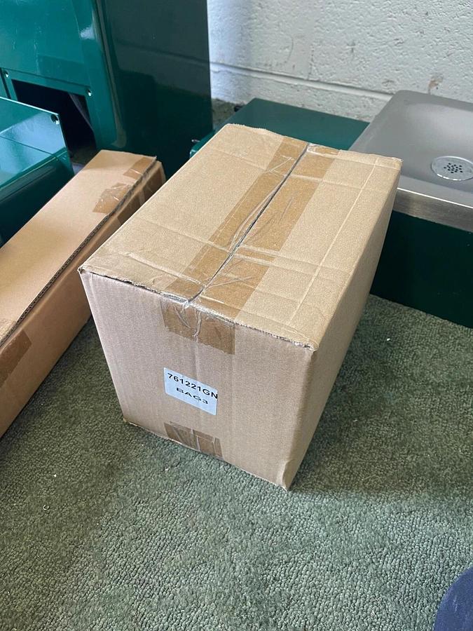 Used Global Industrial 761221GN Outdoor Bottle Filler, Drinking Fountain, Pet Station