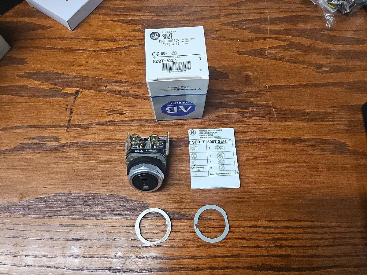 Used Allen-Bradley 800T-A2D1 Push Button, Series C, Black