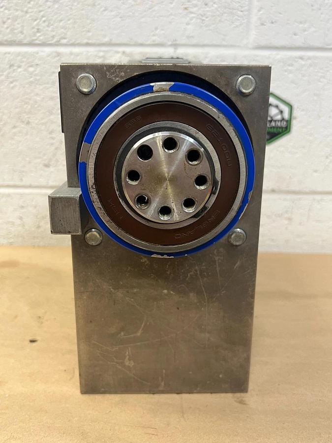Used Schneider iSH100/30025 Servo Motor w/ Wittenstein LPB120 10:1 Gearbox