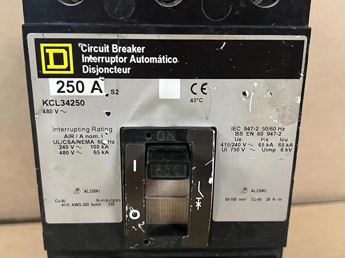 Used Square D KCL34250 480V, 250A Circuit Breaker