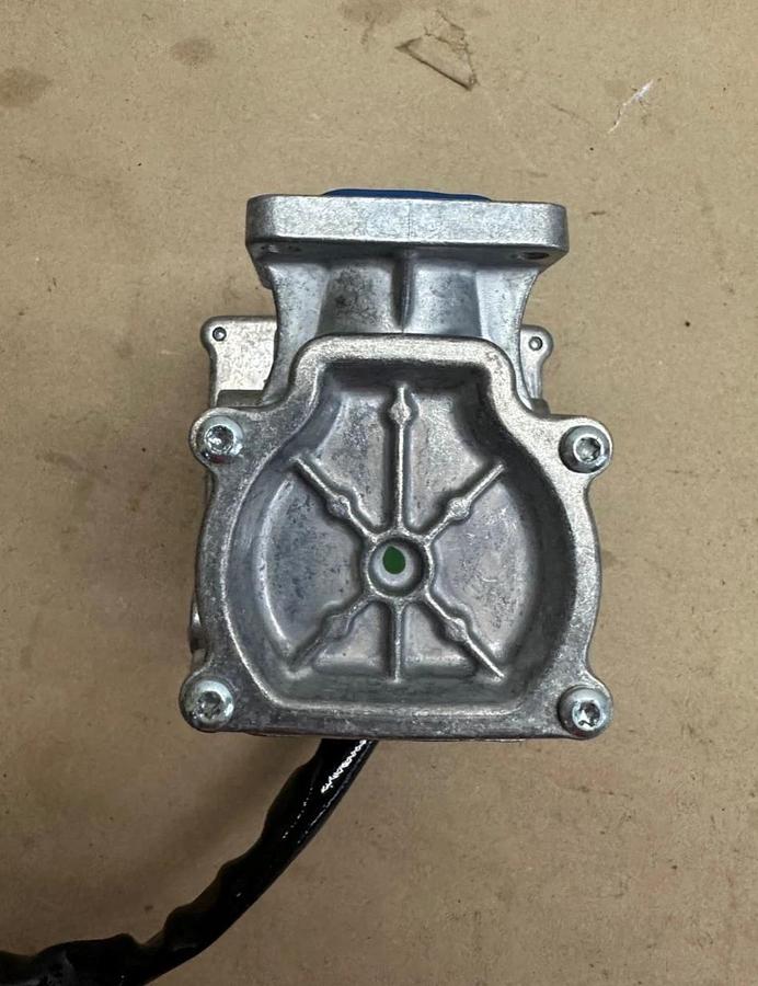 Used UNISOURCE 800142068 Regulator Electronic Pressure *NEW*