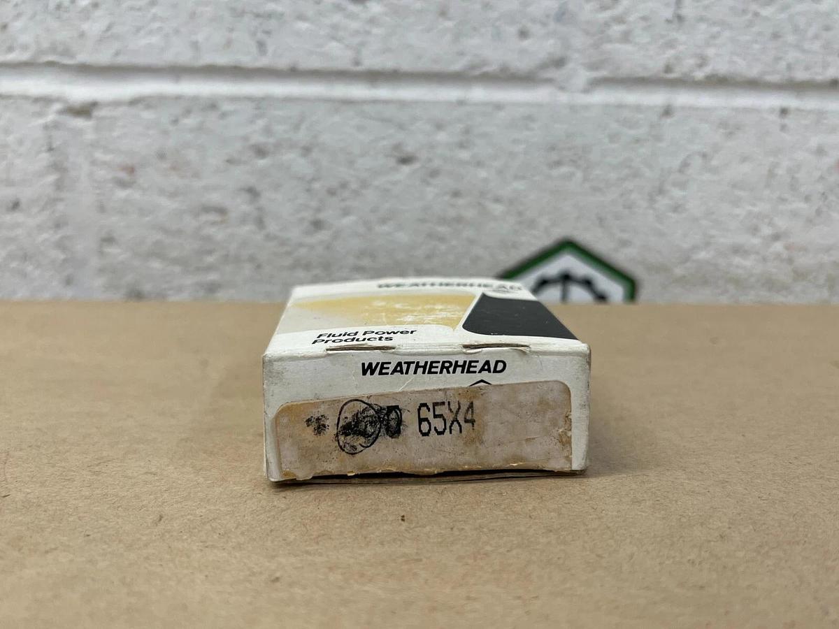 Used Weatherhead 65X4 (4 pcs) 90º Elbow Union (1/4) Compression (Brass)