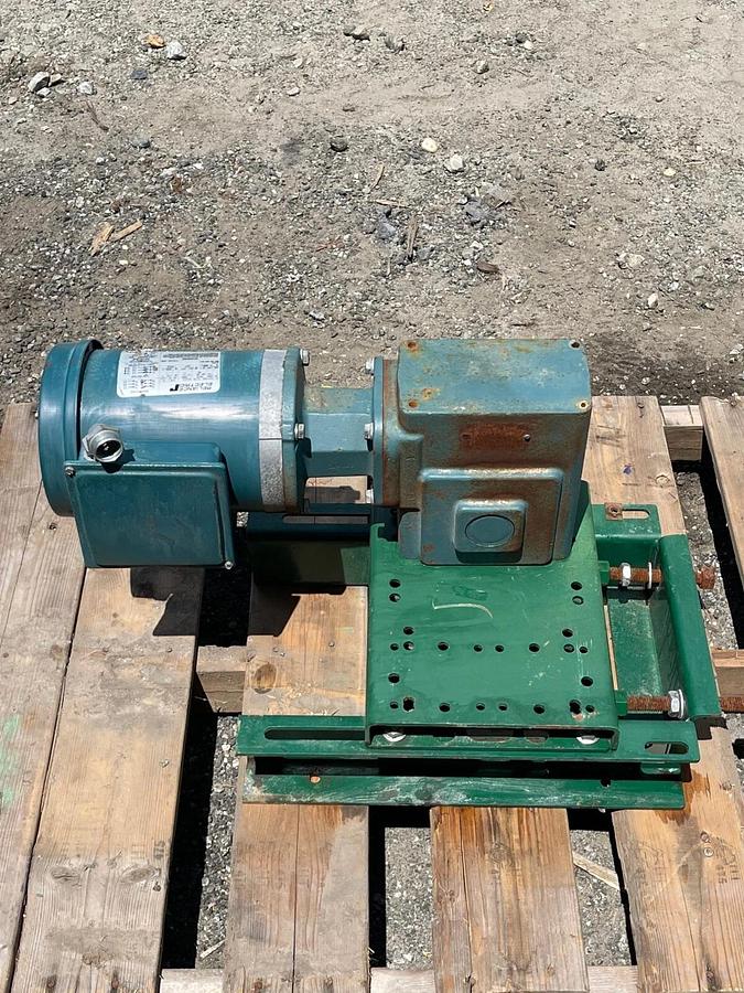 Used Reliance Electric P14H1448H Type P Motor w/ Dodge Tigear Gear Reducer
