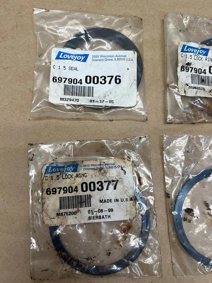 Used Lovejoy 697904 00377/697904 00376 1.5 Lock Ring (3 Pcs.) w/ 1.5 Seal ( 1 Pc.)