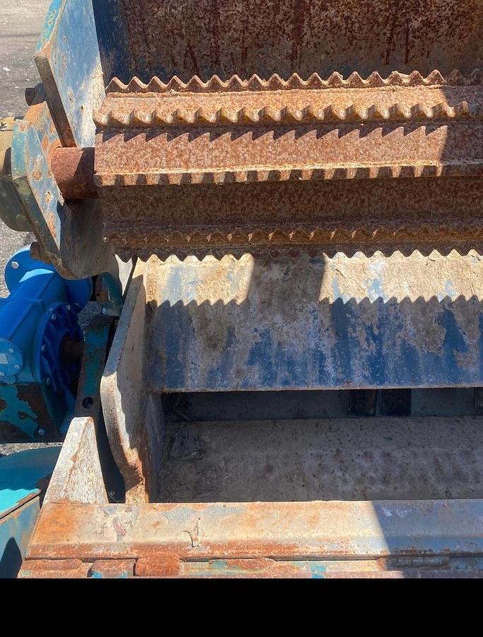 Used Challenger CH300 4055 S Horizontal Grinder w/ Brook Hansen 75HP @ 1770 RPM Motor