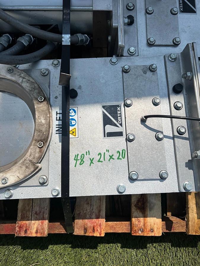 Used Salina Vortex 10" JA10V1-WS1 Clear Action Gate w/ DVCM6X10.5-MG Cylinder