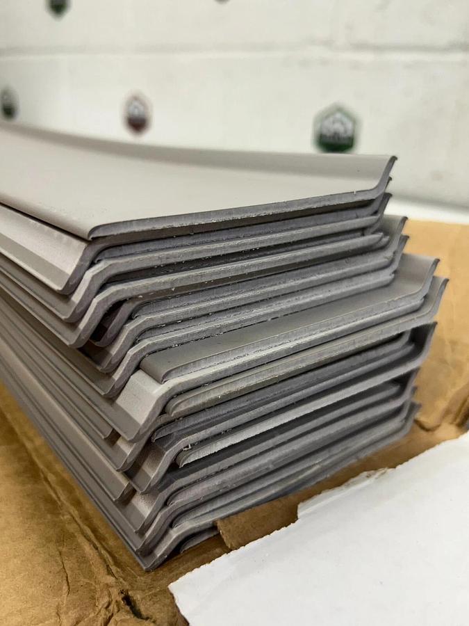 Used Roppe Corporation 40C73P175-017 Base 700 CB 1/8 P 4 Rubber Wall Base (15 pcs)