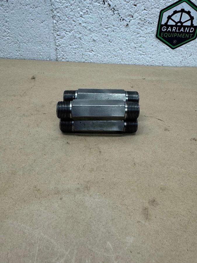 Used Swagelok 316-NLH Hex Dual Nipple Fitting, 3/8” Fitting - Lot of 4