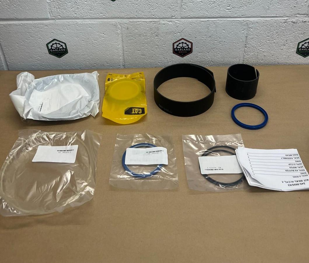 Used CAT 245-0605 Seal Kit