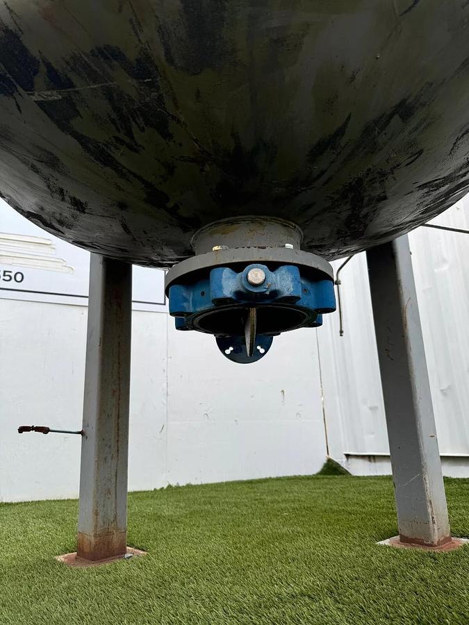 Used 400 Gal Pressure Vessel Mixing Tank, Baldor 3HP Motor Jacketed w Heet Sheets