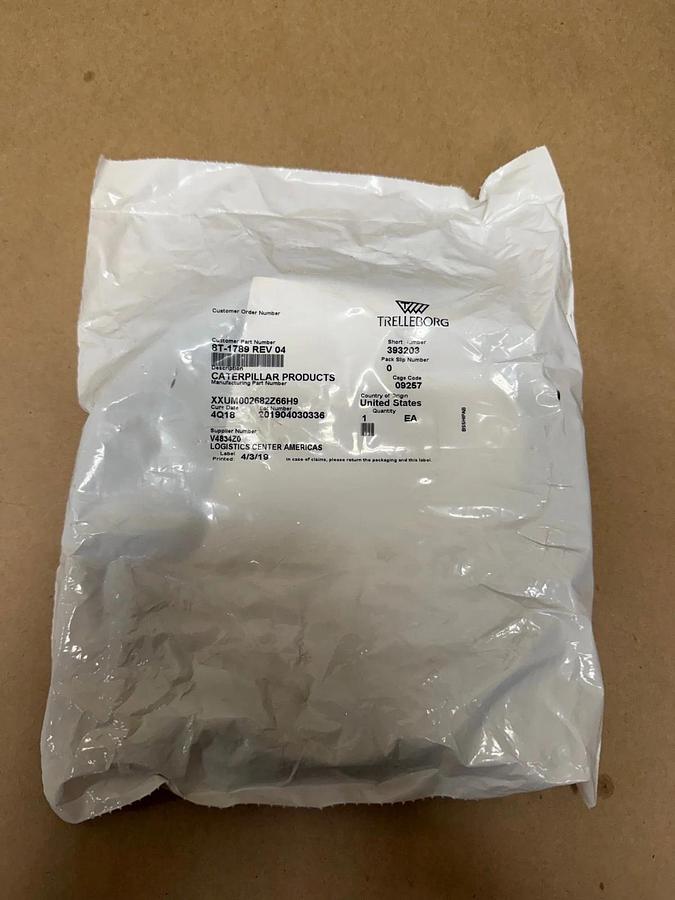 Used Caterpillar 8T-1789 2-Piece Seal *FACTORY SEALED*