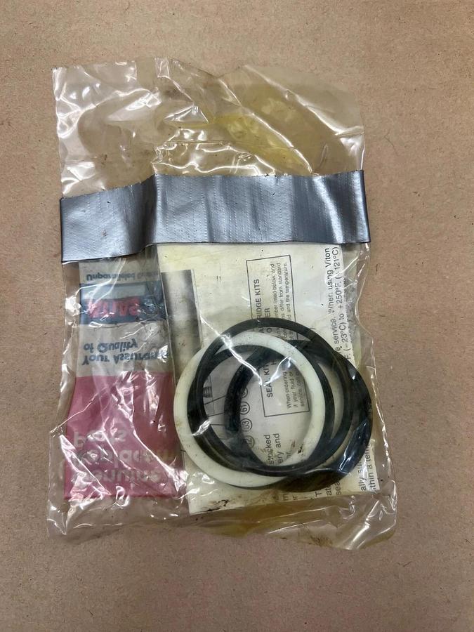 Used Atlas 4A17S000S Rod Seal Kit - Lot of 2