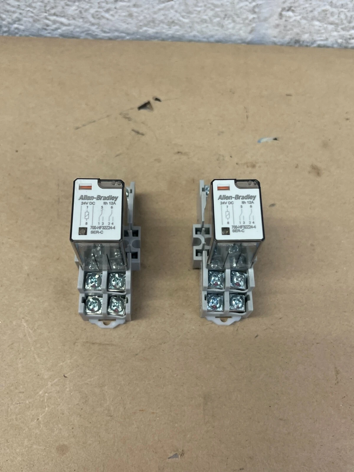 Used Allen Bradley 700-HF32Z24-4 Relay w/ Base - Lot of 2