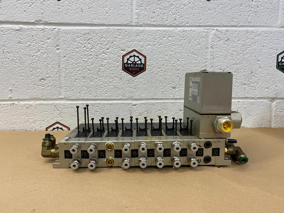 Used SMC IN313-DN1 Serial Interface Unit w/8 Valve Stations ( No Solenoid Valves)