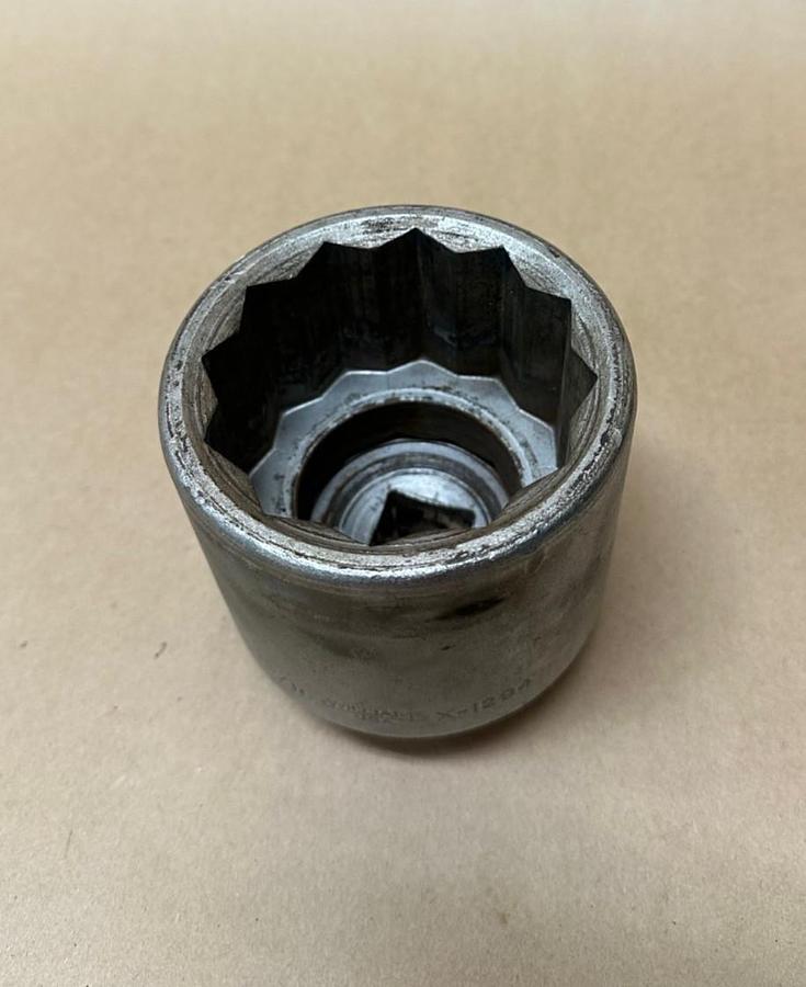 Used Williams X-1294, 2-15/16”, 12 Point Socket