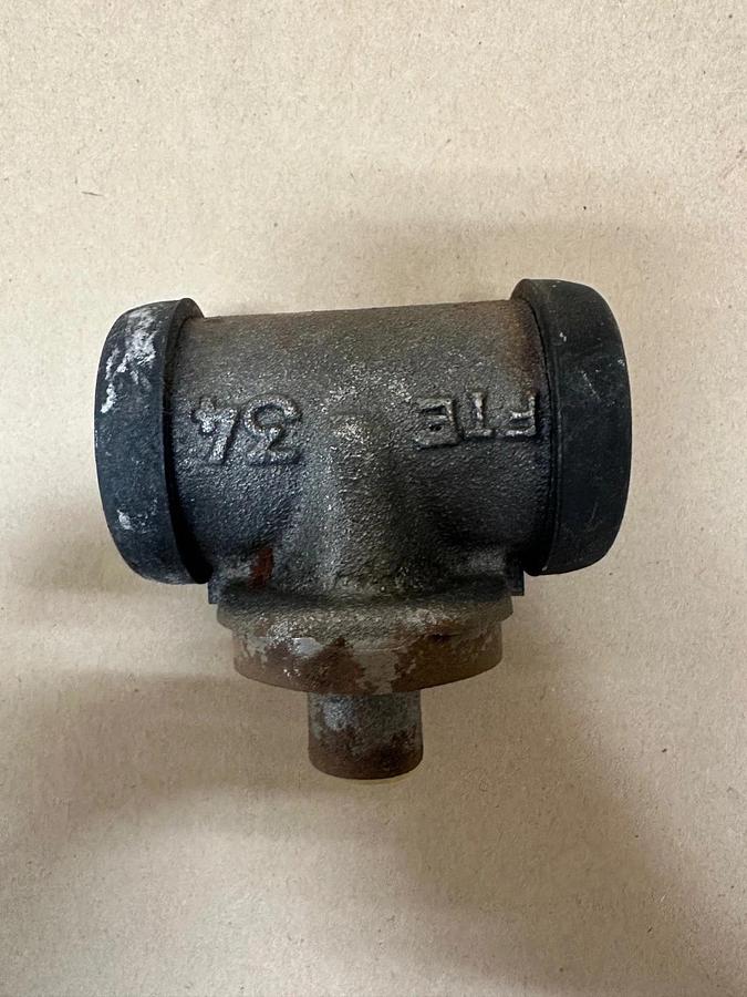 Used CAT MCF00215 Wheel Cylinder Assembly *NEW*