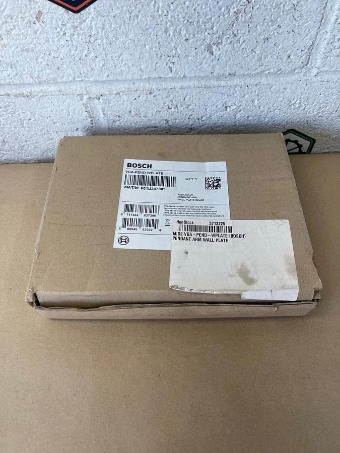 Bosch VGA-PEND-WPLATE Autodome Pendant Arm Wall Plate, 24 VAC