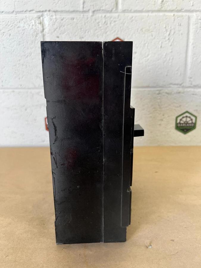 Used General Electric TJK436F000 Circuit Breaker 600VAC, 3 Pole 400A