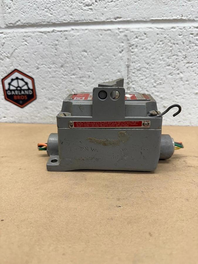 Used Killark XSX-53 Manual Motor Starter, 230/575V, 30A, 5HP Max