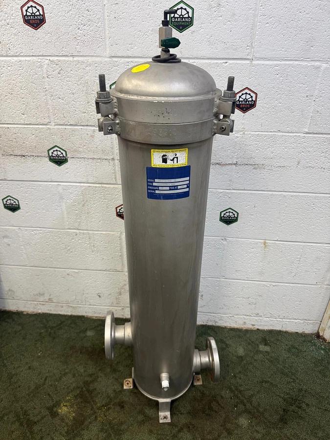 Used SS Filter Vessel Housing ZHG0F0630-F SS Filter Housing, Shut Off Valve