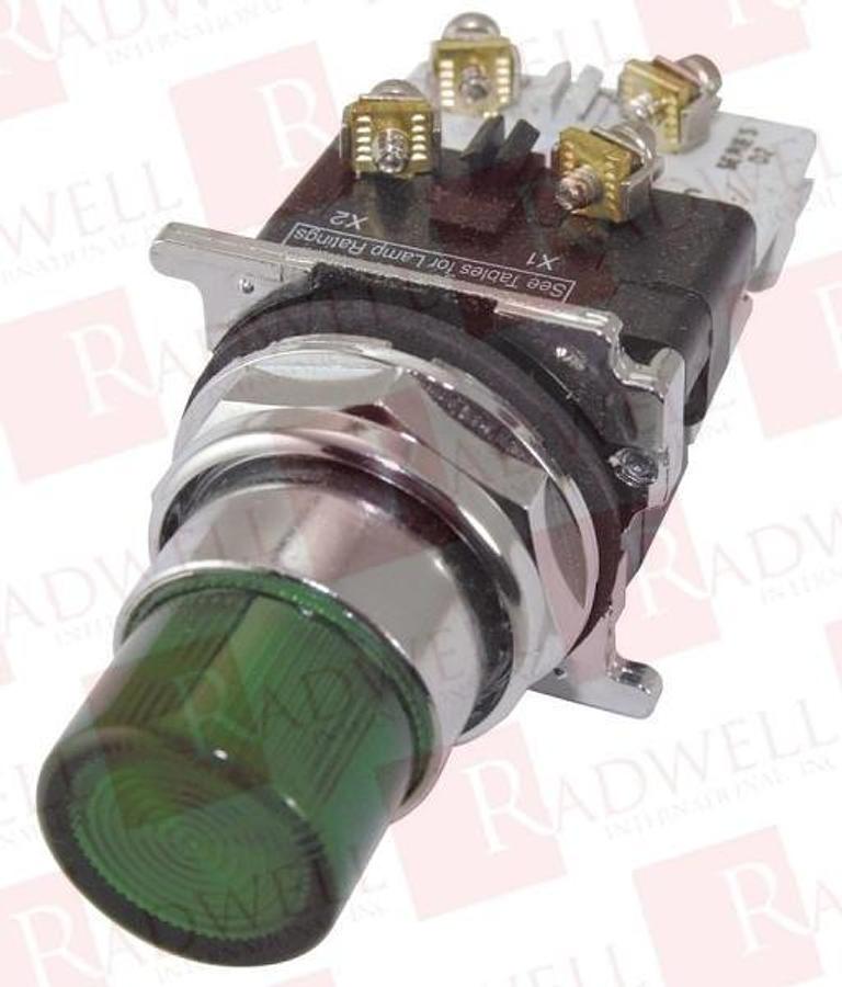 Used Eaton 10250T221LGP06 Indicating Green LED Push Button *NEW*