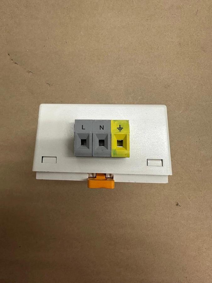 Phoenix Contact 5600461 Dual Power Outlet