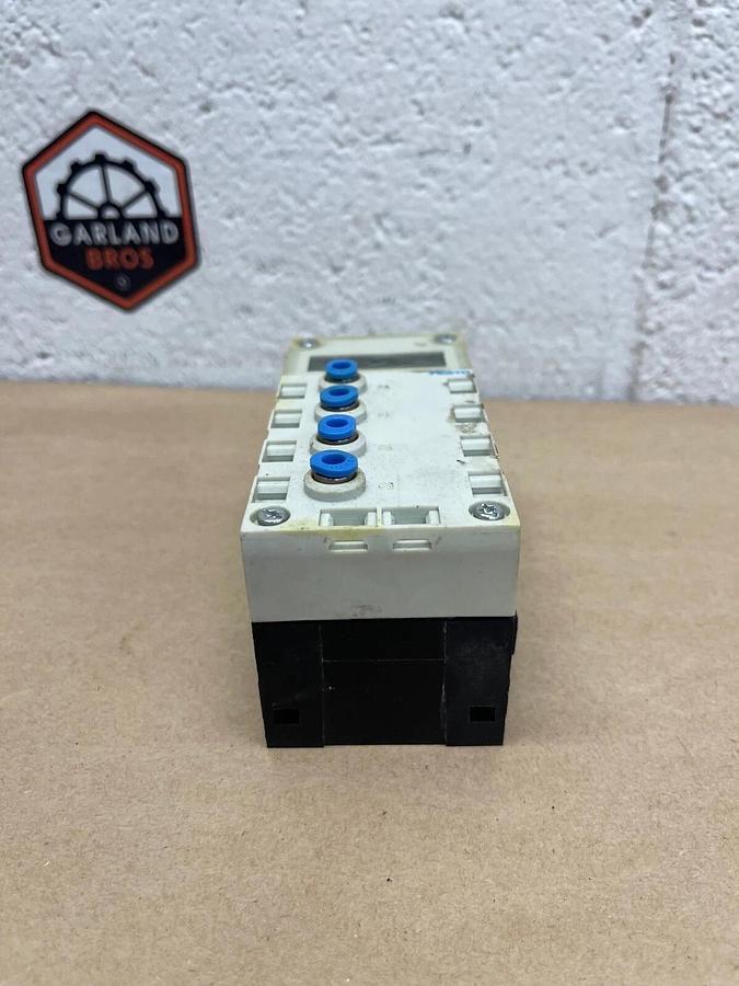 Used Festo CPX-4AE-P-D10 Analog Module, 560362,  w/ Interlinking Block CPX-GE-EV