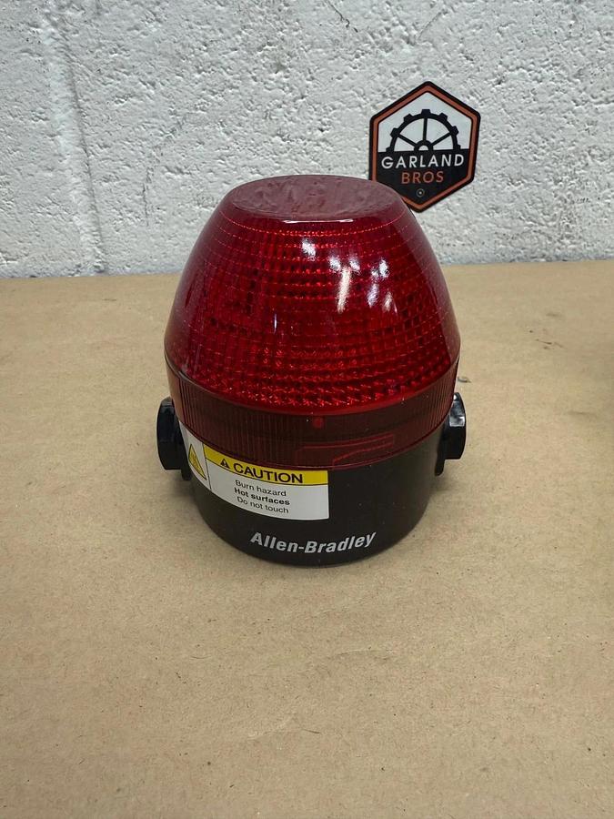 Used Allen-Bradley 855BS-S35SL4 Ser B, Red Beacon, Steady Flashing, Surface Mount