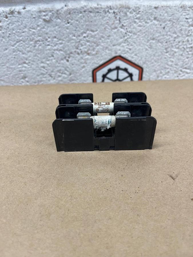 Used Littlefuse L60030M-2C Fuse Block, 600V-30A