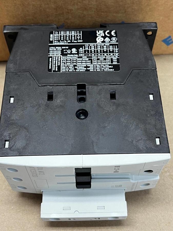 Used Eaton XTCE072DS1A IEC Contactor 110/50 120/60Hz Coil 72A *NEW*