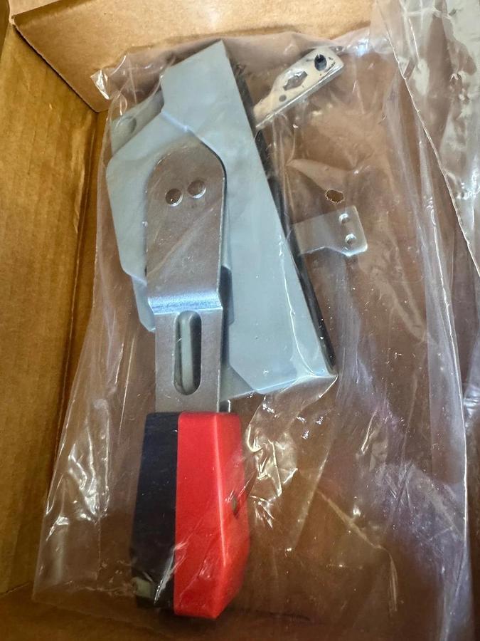 Used Eaton EHMFS04 Operator Flexible Circuit Breaker Shaft Handle *NEW*