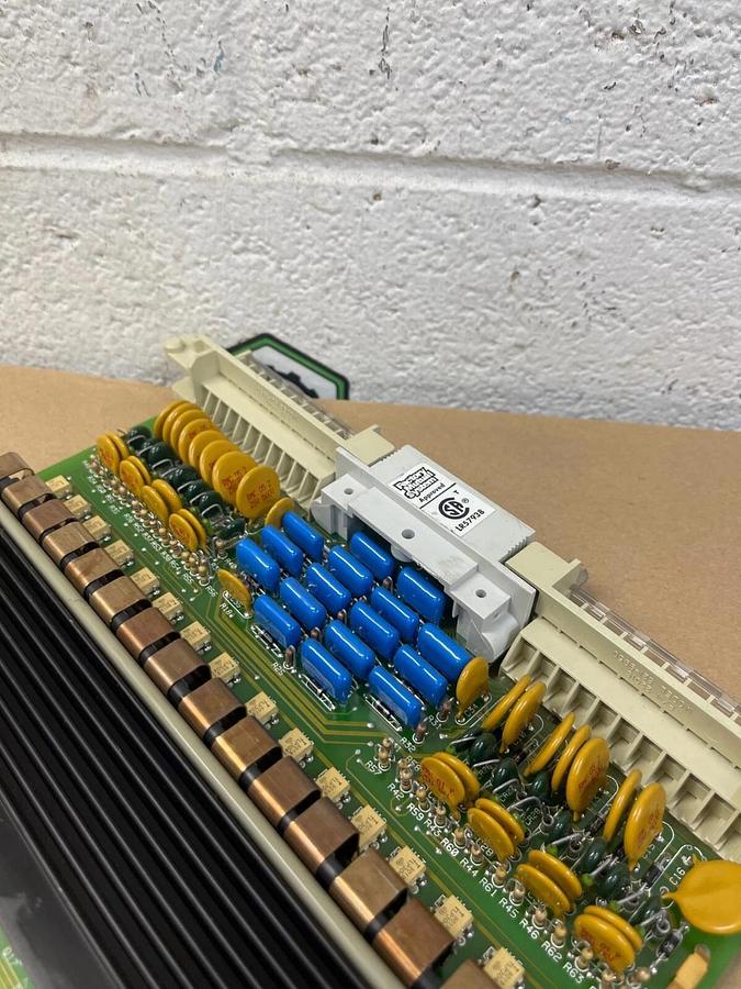 Used Honeywell 621-2150 Output Module, 115 VAC